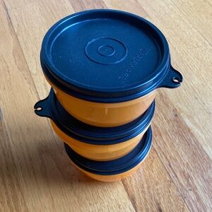 3 mini Tupperware containers